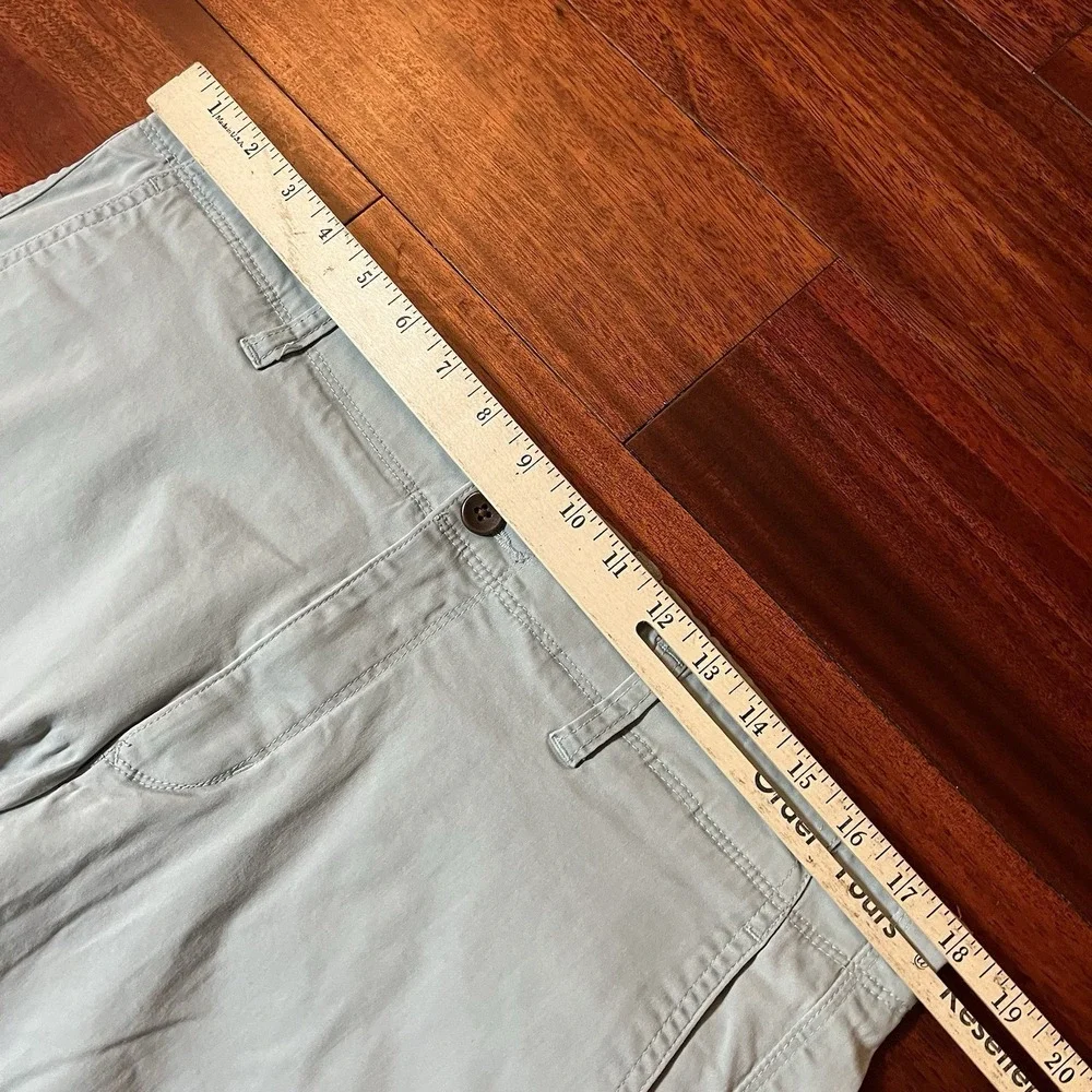 Tommy Bahama Shorts Mens 34 9.5